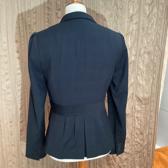 Banana Republic Factory Woman’s suit,blazer & skirt,pleated back & kick pleat, 6 - Picture 5 of 13